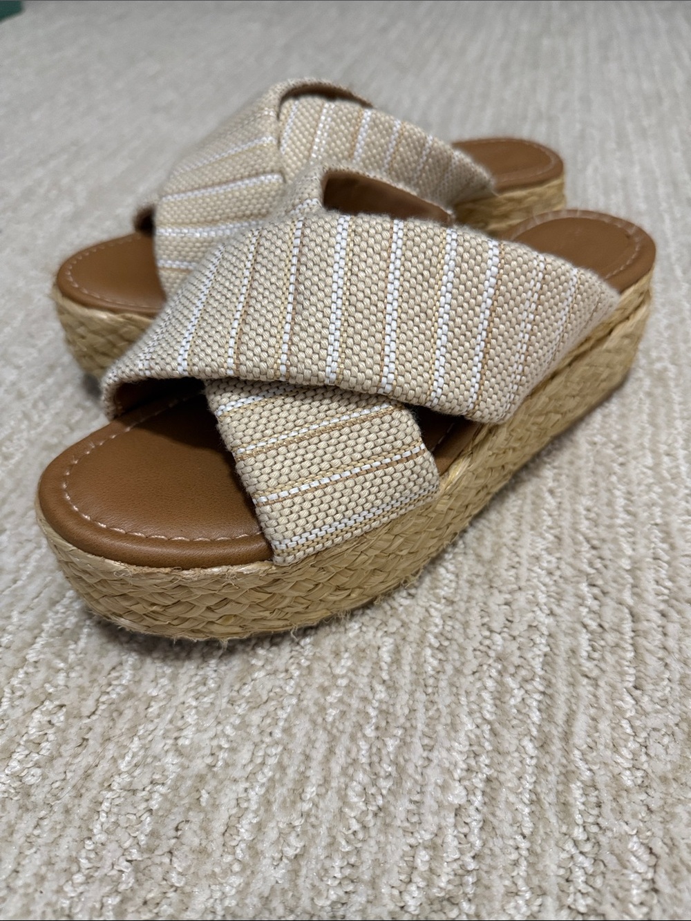 Universal Thread Beige Stripe Espadrille Platform Sandals